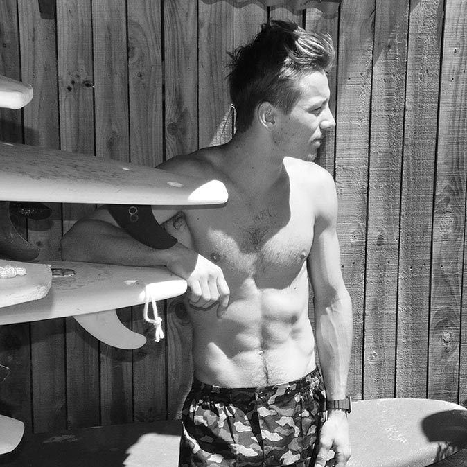 Antoine Beaucourt in boxer shorts libertine